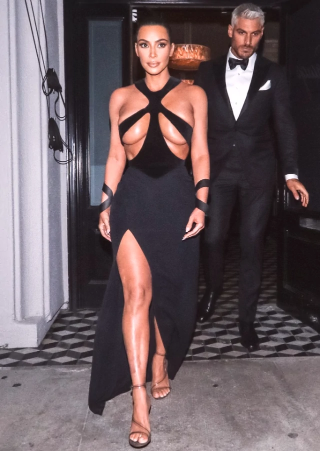 kim kardashian nude and sexy 007
