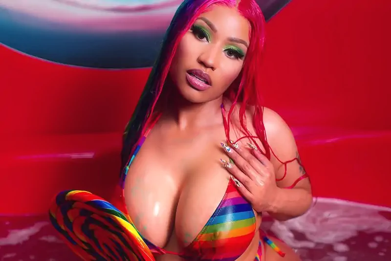 nicki minaj nipples bikini