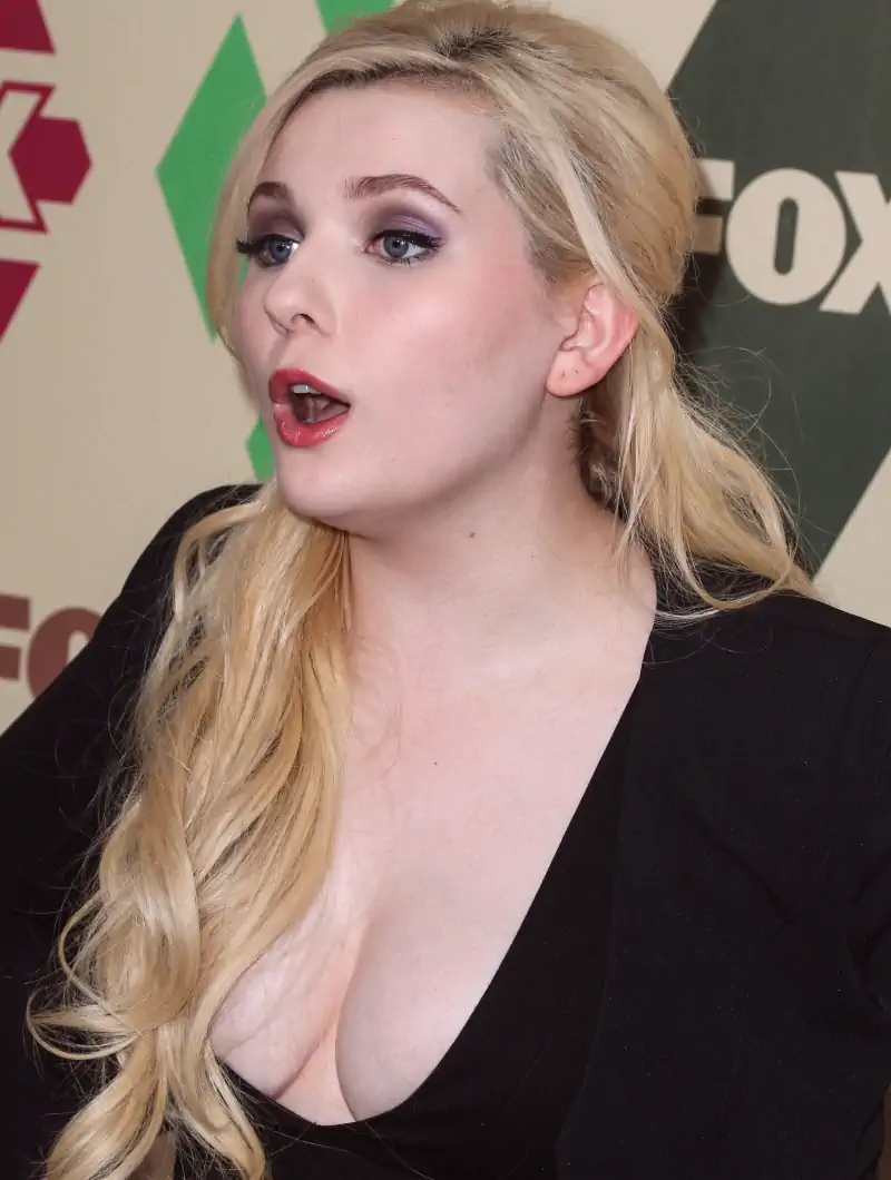 abigail breslin big tits