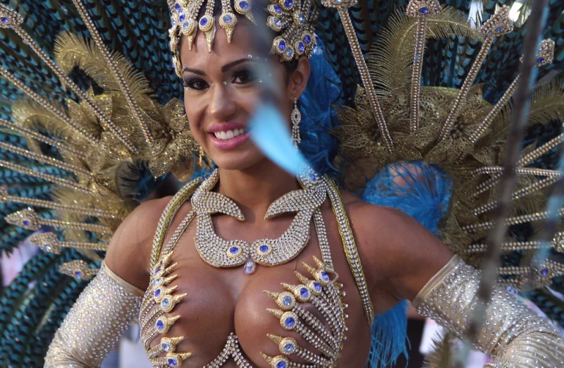 gracyanne barbosa sexy carnival tits