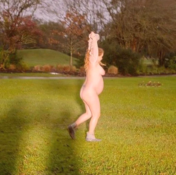 amy schumer naked