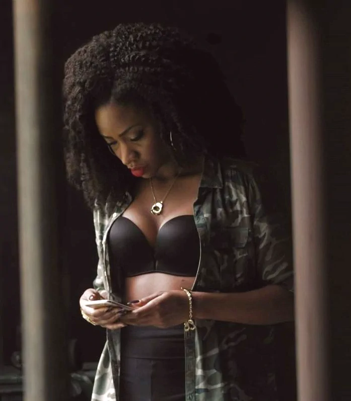 teyonah parris nude cleavage in bustier