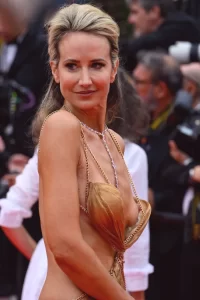 lady victoria hervey tit slip in cannes 002