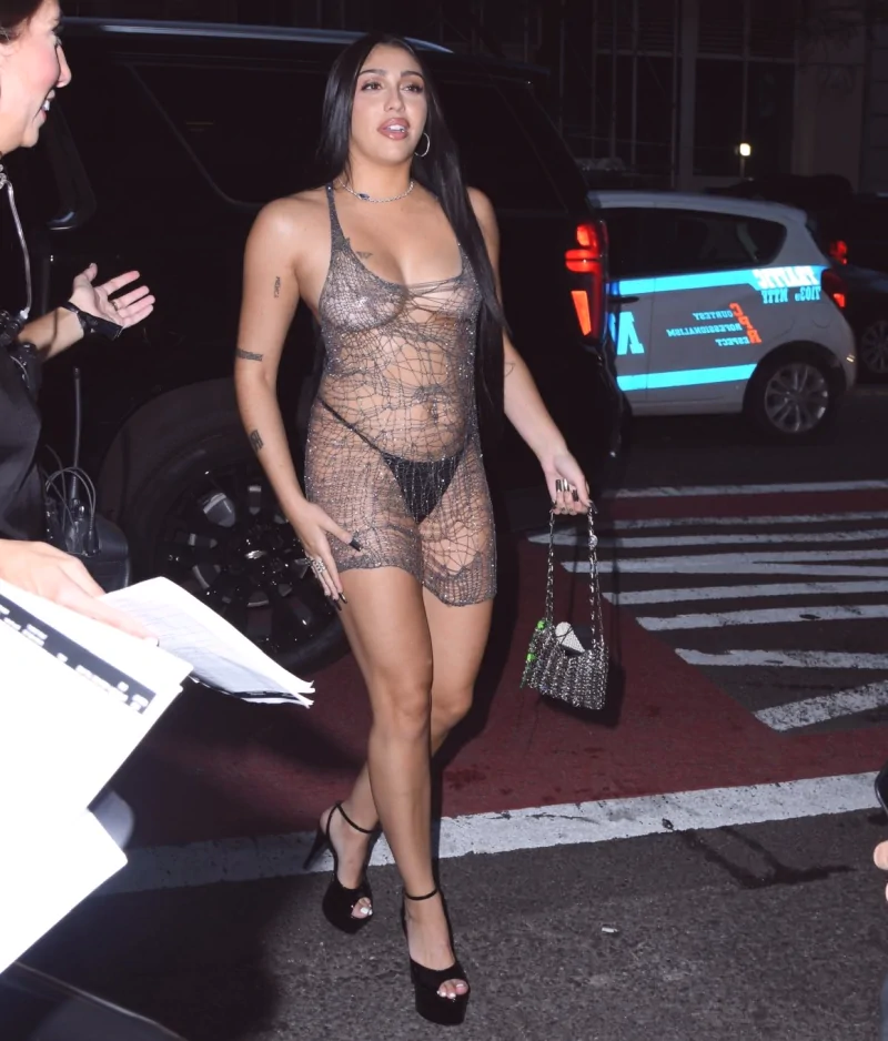 naked celebrities – lourdes leon see through dress