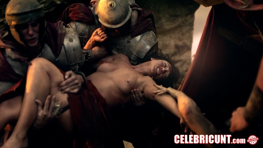 Erin Cummings naked boobs