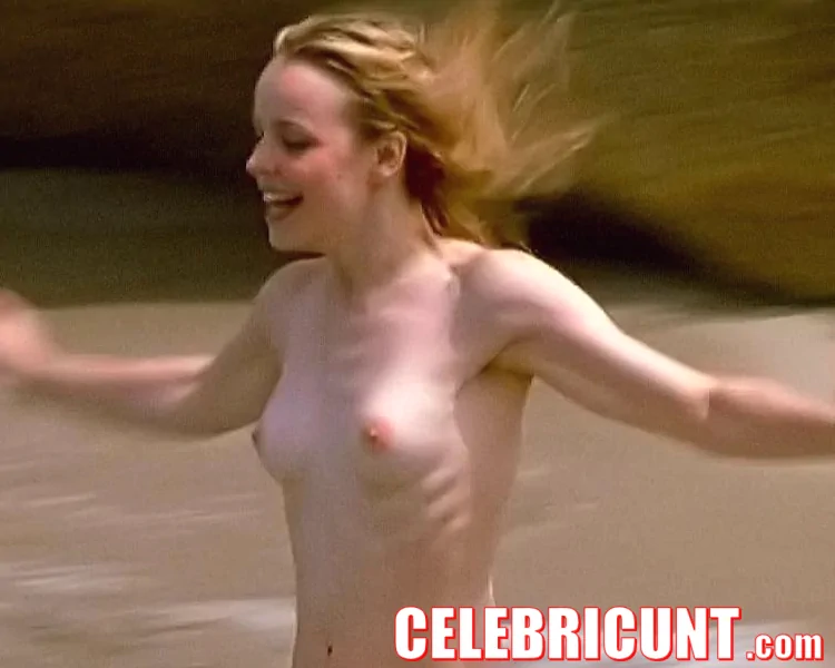 rachel mcadams nude boobs